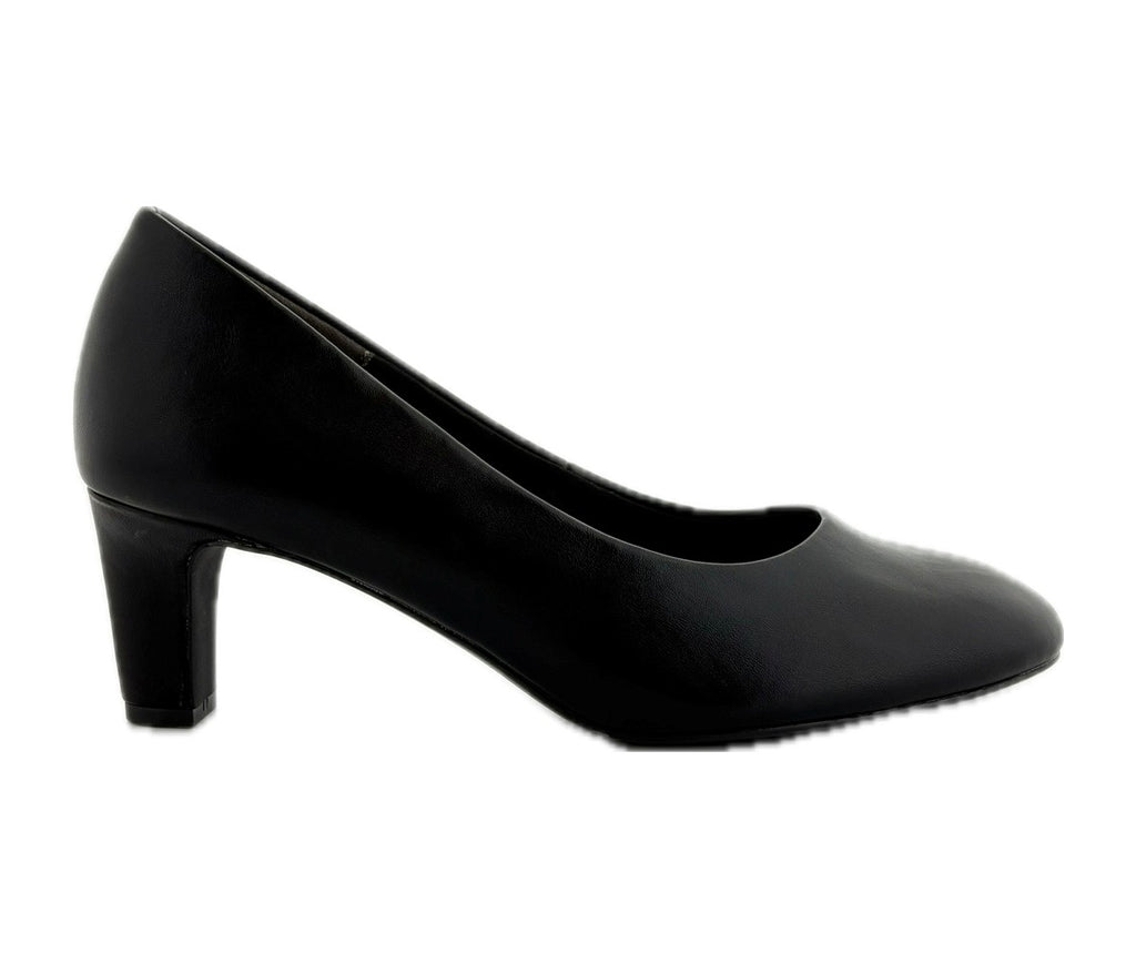 Carina Skind Pump